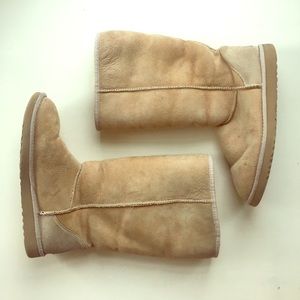 Pre loved tall cream UGGS