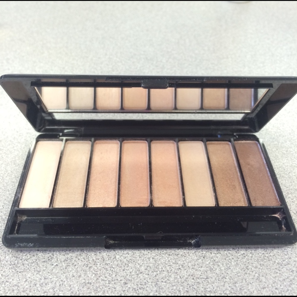 AVON 8 in 1, neutral tones pallet