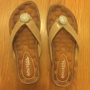 Gold with crystal Patrizia shoes