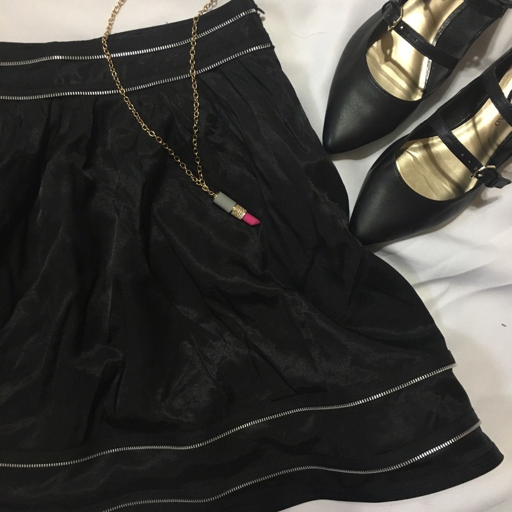 Black Skirt with Zipper Detail