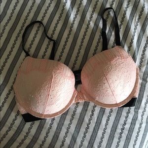 34D Victoria's Secret very sexy push up bra