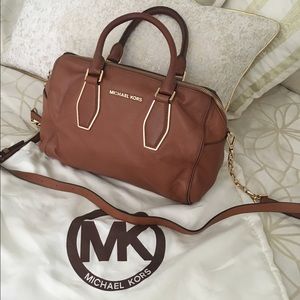 Authentic Tan leather Michael Kors purse