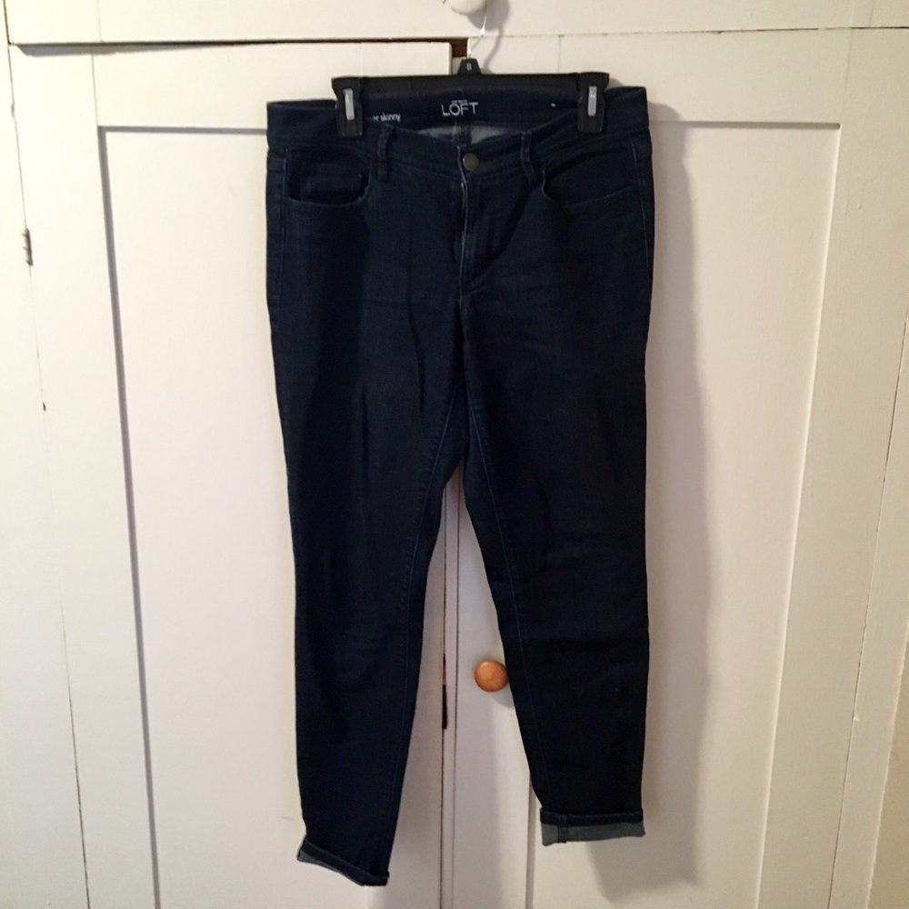 Dark skinny jeans