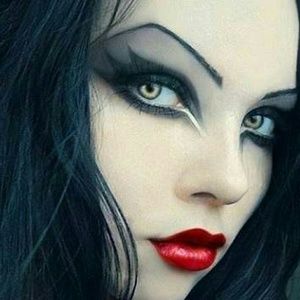 Meet your Posher, LiLy