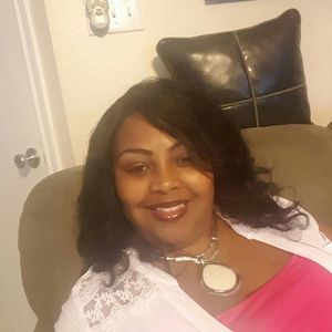 Meet your Posher, Cynthia