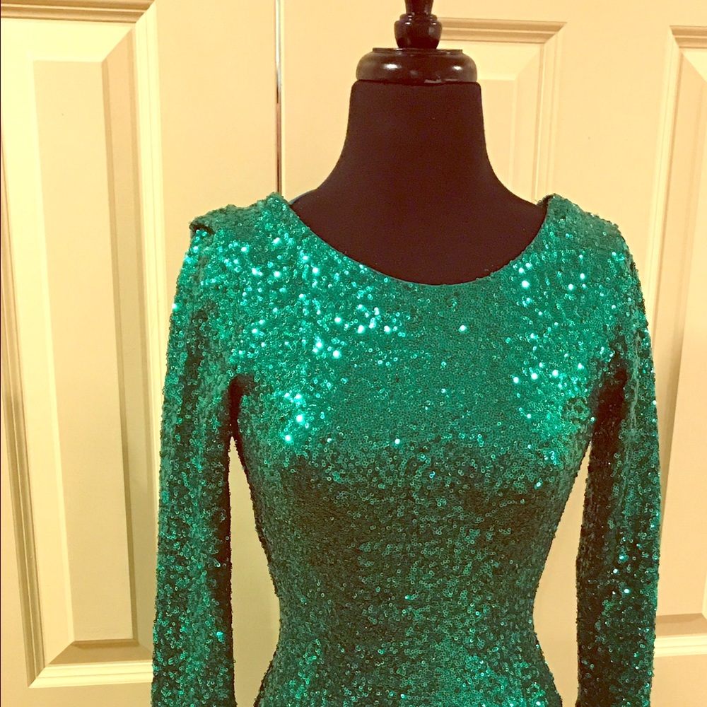 MIDI emerald green sequin dress