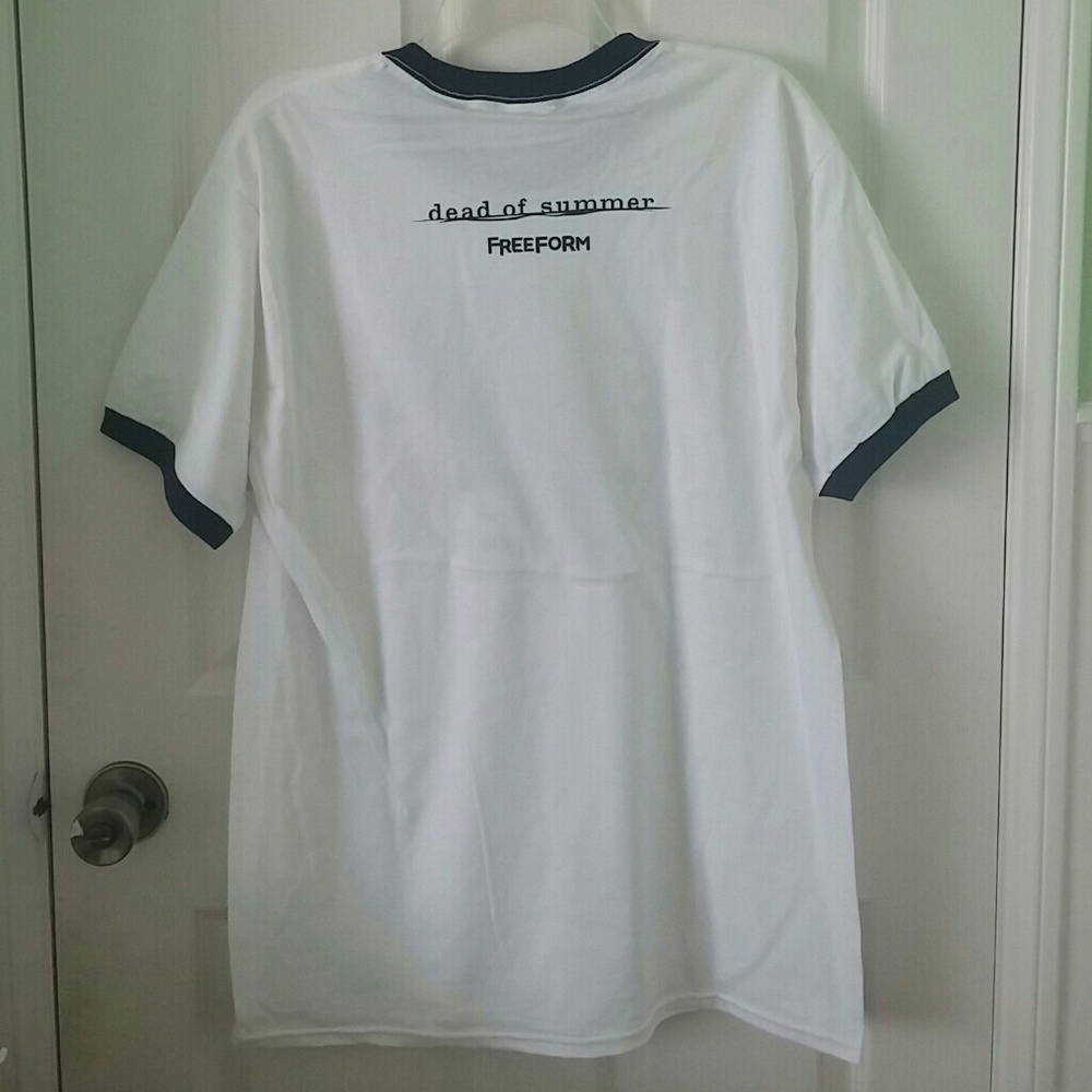 Camp Stillwater T-shirt Dead of Summer Comic Con - Picture 3 of 4