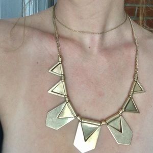 Geometric statement necklace