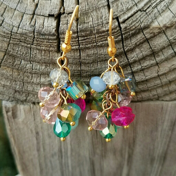 Handmade Austrian crystal bauble earrings <3 - Picture 2 of 3