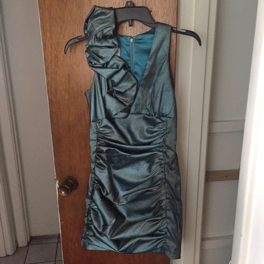 Jessica McClintock metallic blue statement dress