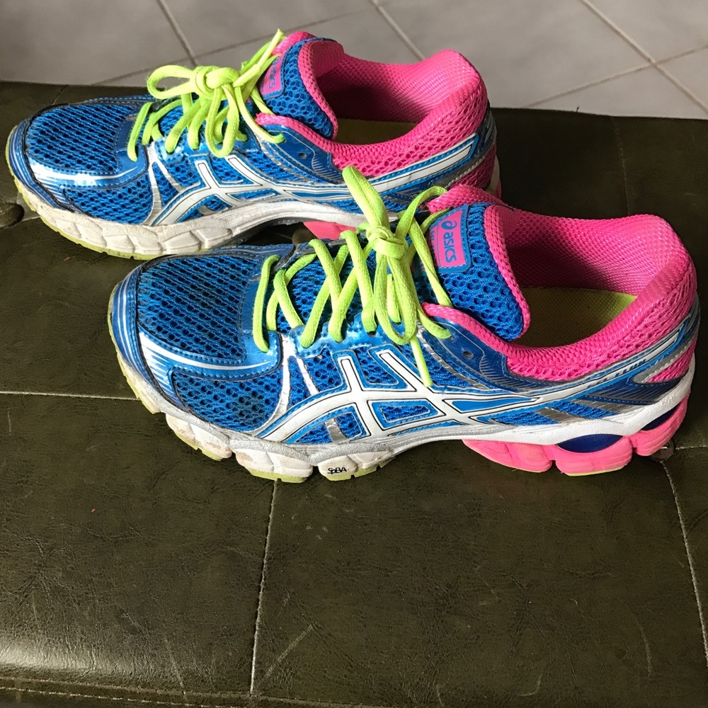 Asics Sneakers