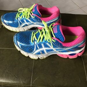 Asics Sneakers