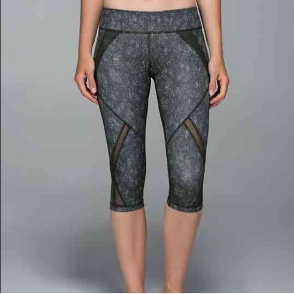 Lululemon Cool to Streets Crop