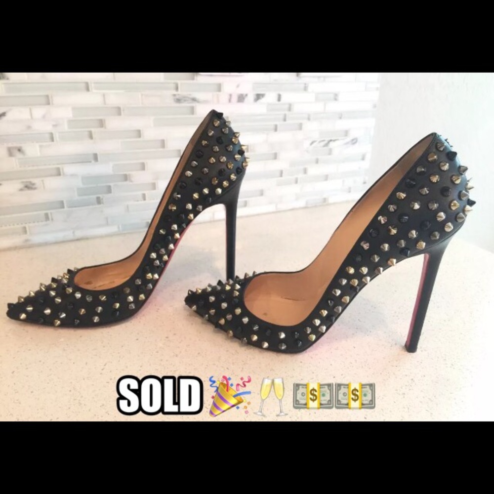 Christian louboutin spike size 39.5