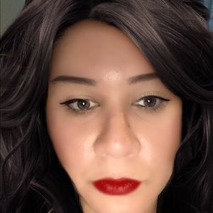 Meet your Posher, Alisha