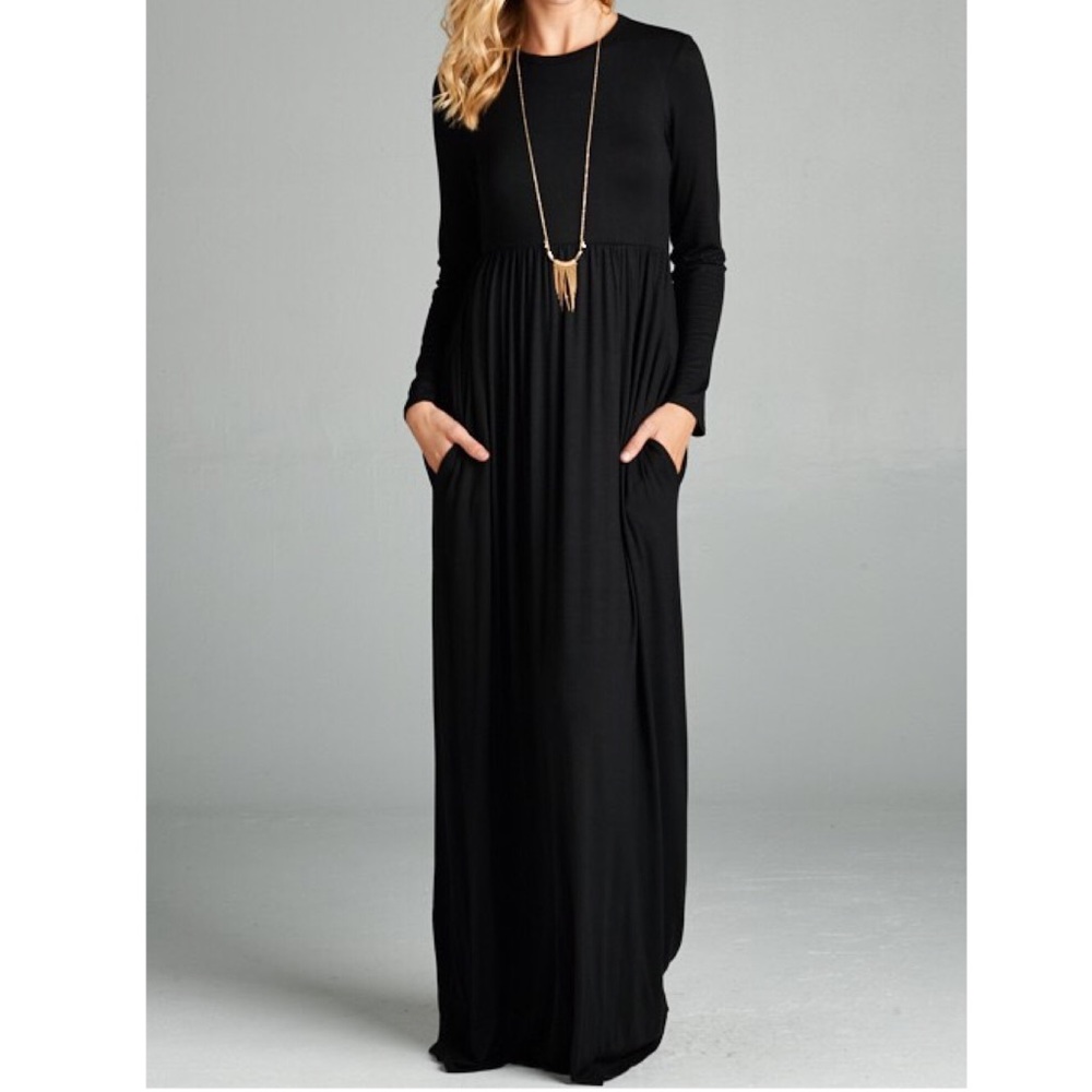 🆕Long sleeve flowy high waist black maxi dress - Picture 3 of 3