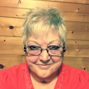 Meet your Posher, Carla