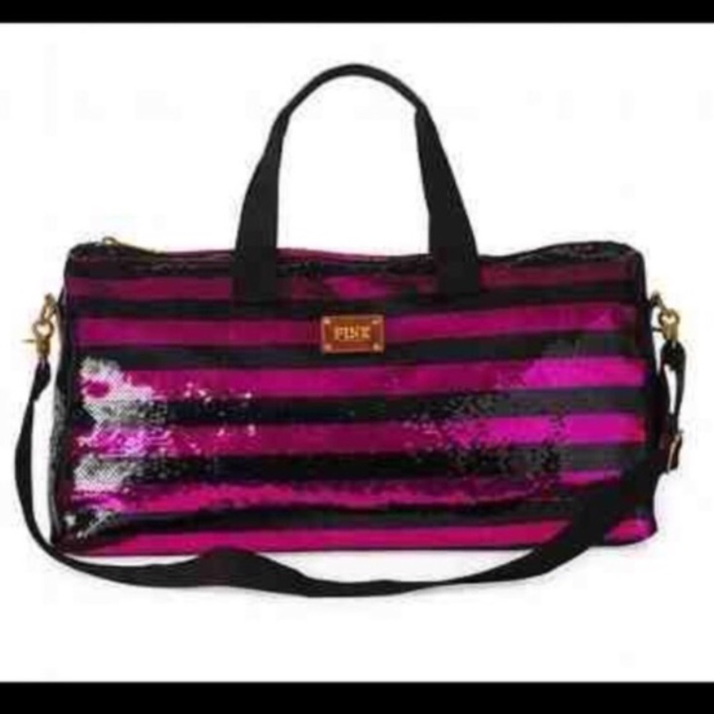 ISO (IN SEARCH OF) VICTORIA secret DUFFLE BAGS