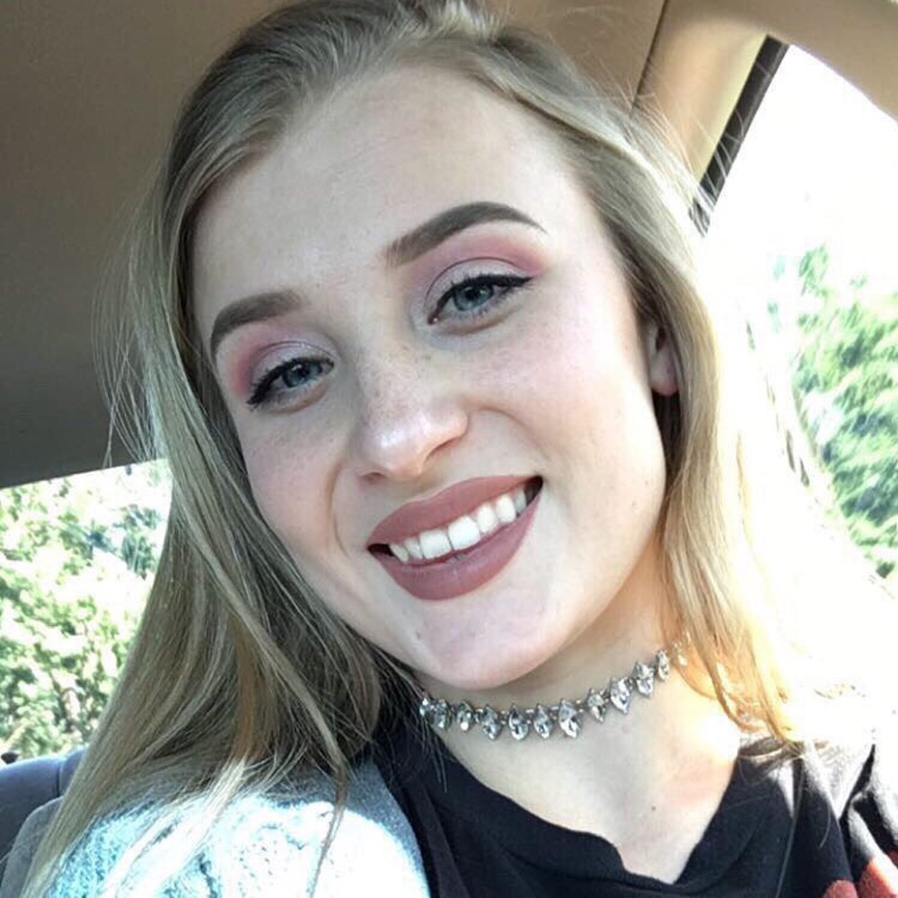 Meet your Posher, Hailey