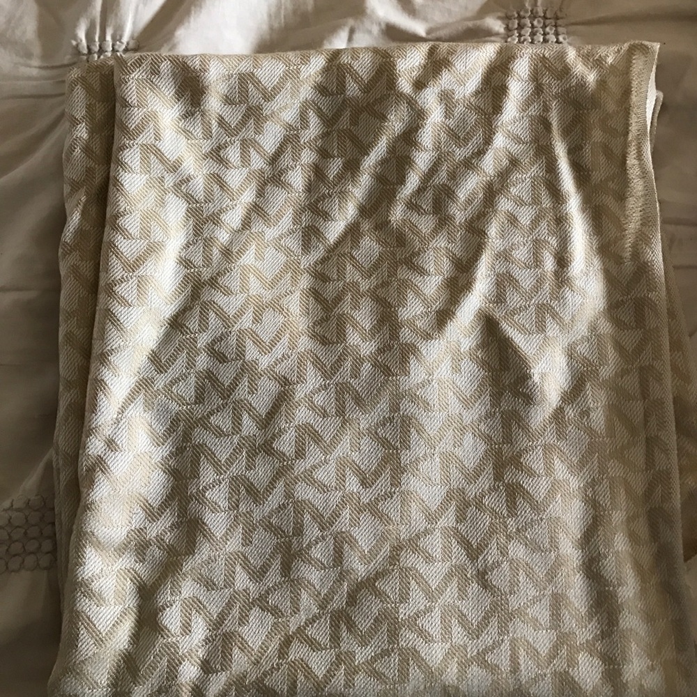 Michael Kors scarf