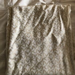 Michael Kors scarf