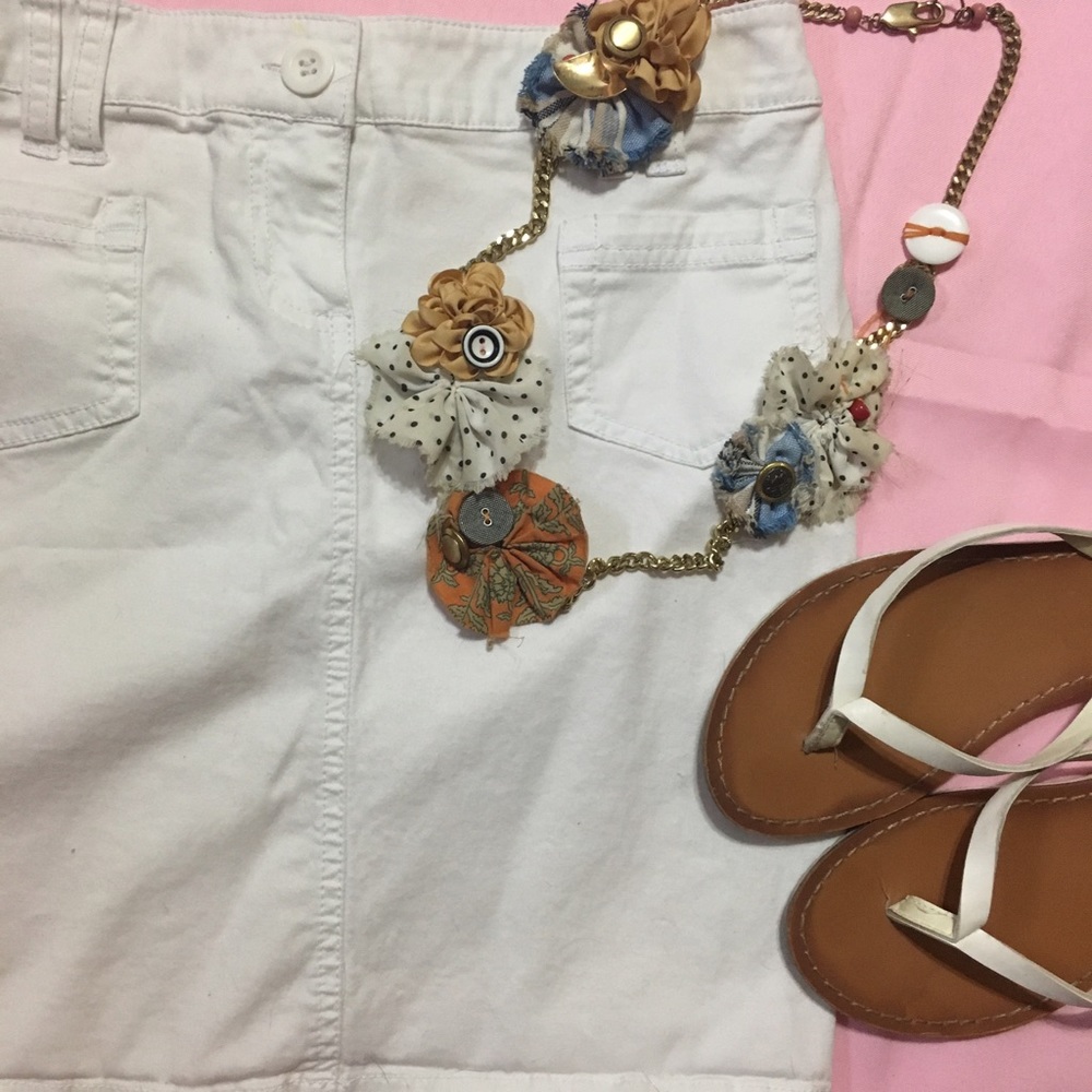 Casual White Skirt with Pockets