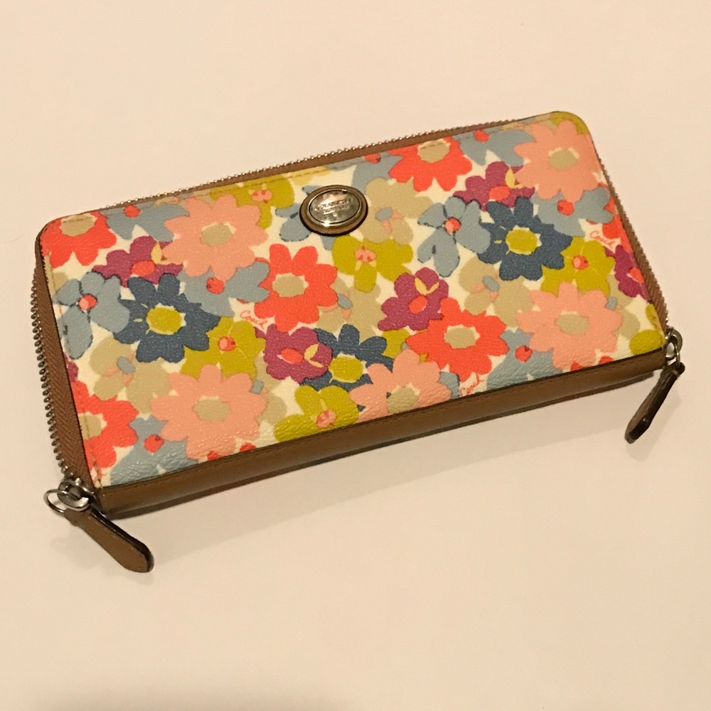 Floral print Coach wallet