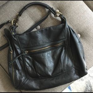 Classic Blk Leather Crossbody and/or Shoulder Bag