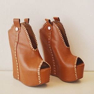 PAYDAY SALE! Jeffrey Campbell Kelsey Wedge Mule