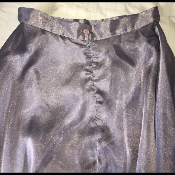 Gorgeous flowy silver formal skirt - Picture 2 of 4