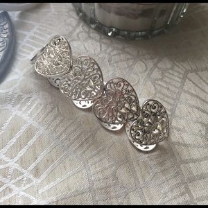 Beautiful filigree elastic heart ❤️ bracelet