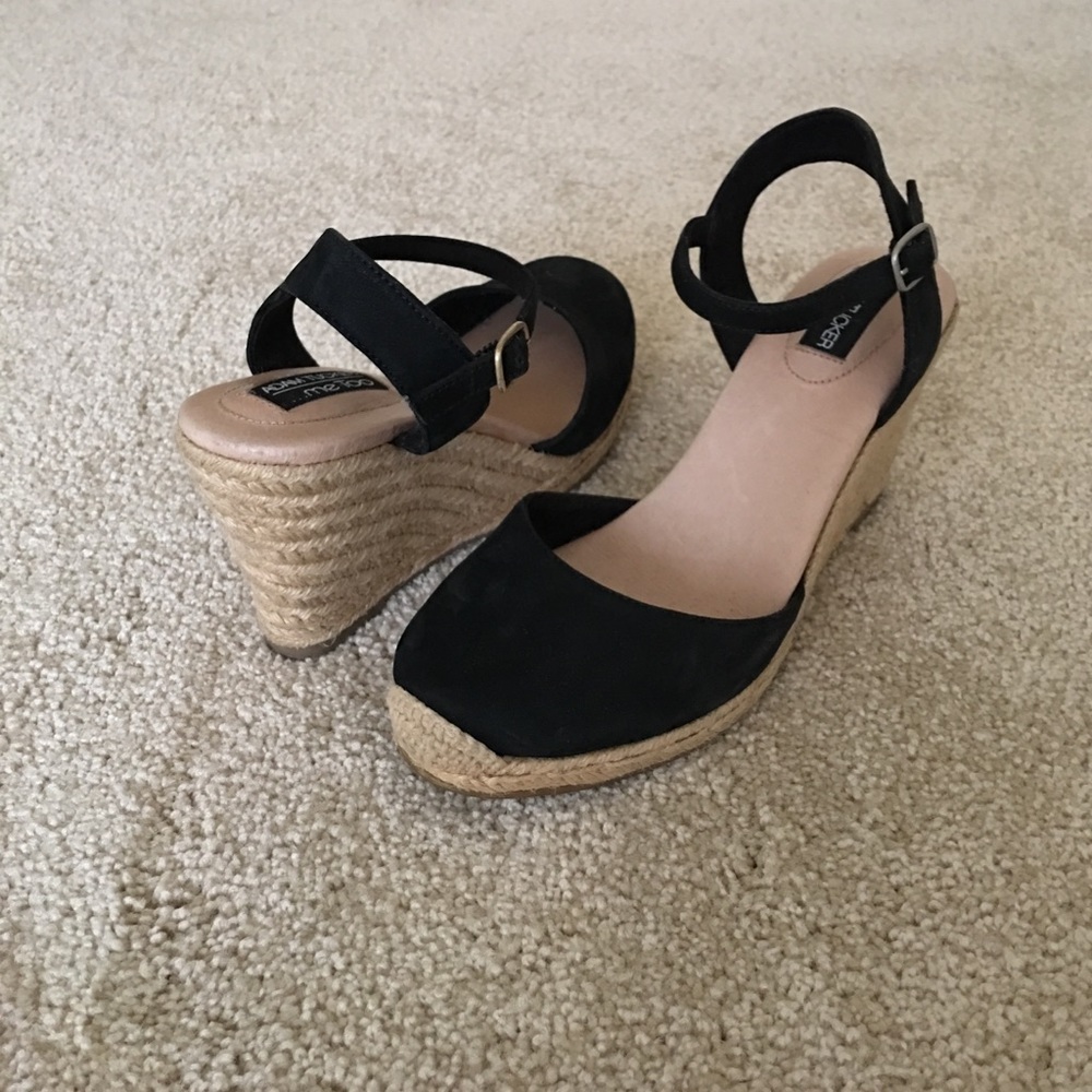 Suede Sandals 👡🕶