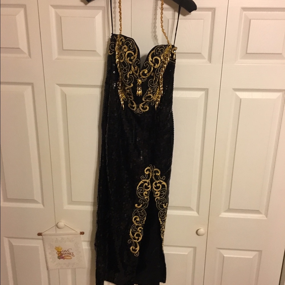 Black/Gold Sequin Prom Dress/Evening Gown