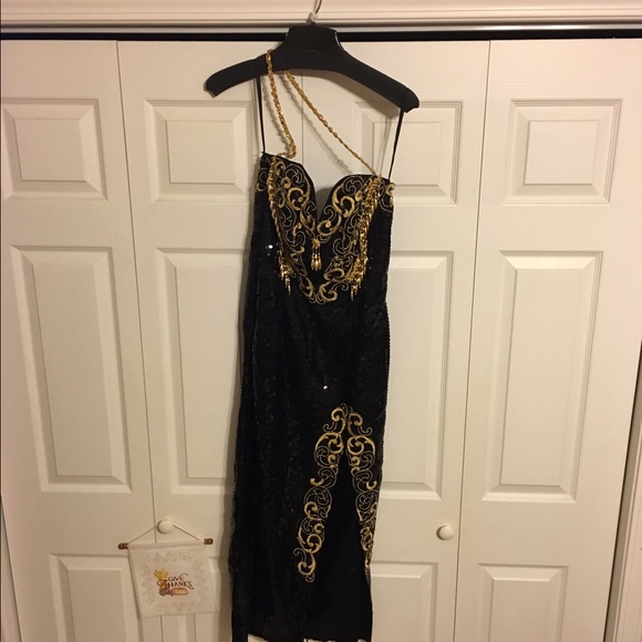Black/Gold Sequin Prom Dress/Evening Gown - Picture 2 of 4