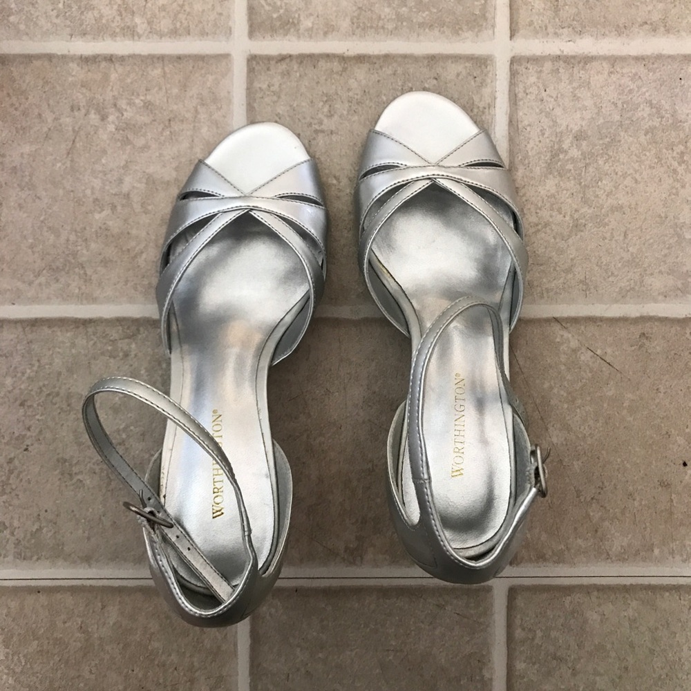 Worthington Silver Strappy Sandals