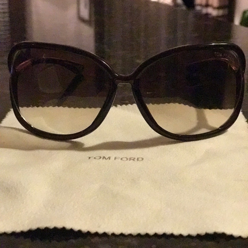 Tom Ford Raquel Oversized Sunglasses