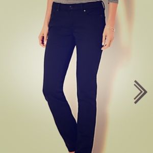 Size 0 black Flawless five pocket straight-leg