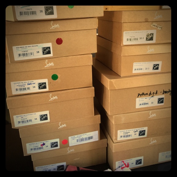 Boxes and boxes of beautiful things.... - Picture 1 of 1