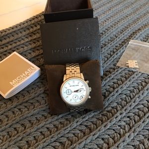 Authentic Michael Kors Silver Watch!