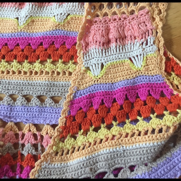 Free People bright colored vest w/ruffled hemline - Picture 5 of 8