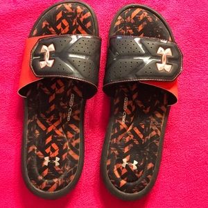 Men's under armor Flip flops