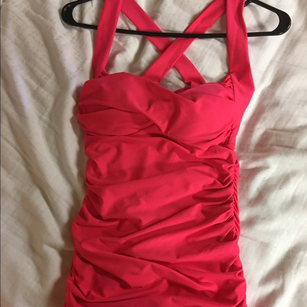 Hot pink x back dress!