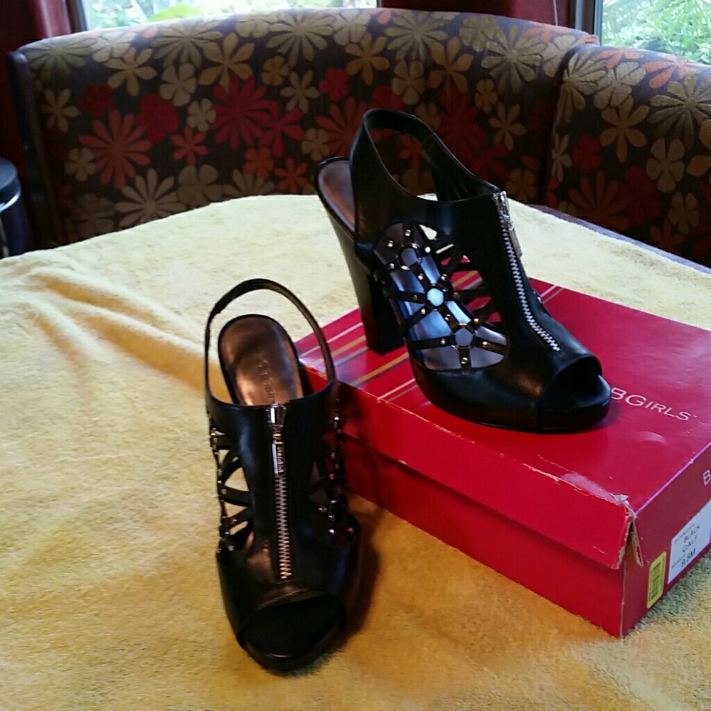 BG-CENDRE high heel is 4"