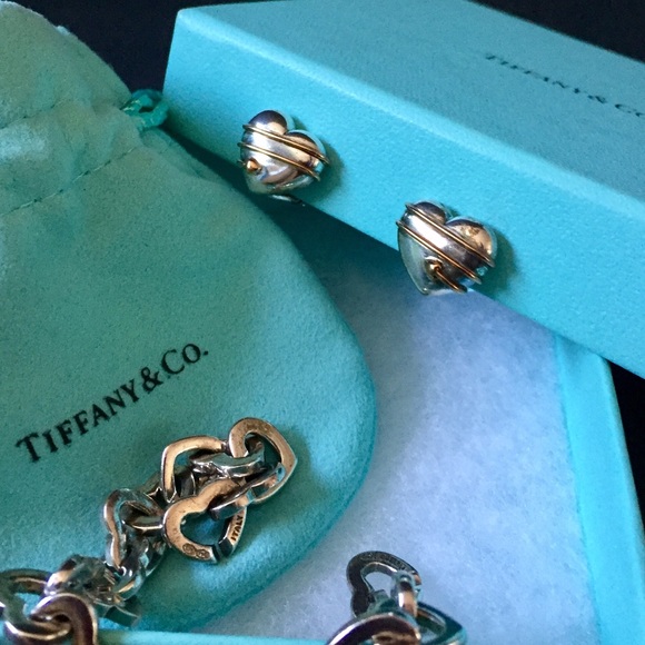 TIFFANY & Company Cupids Heart Clip-On Earrings - Picture 3 of 7