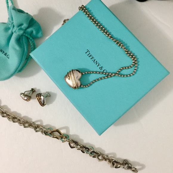 TIFFANY & Company Cupids Heart Clip-On Earrings - Picture 7 of 7