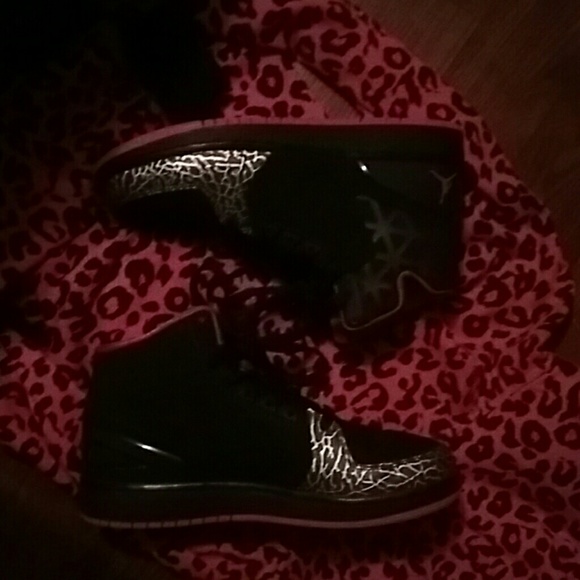 Jordan 1Flight 3 - Picture 2 of 3