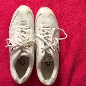 Cheer shoes great shape