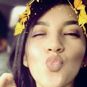 Meet your Posher, Mayra