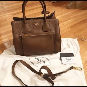 Brown leather  💯 authentic Prada purse