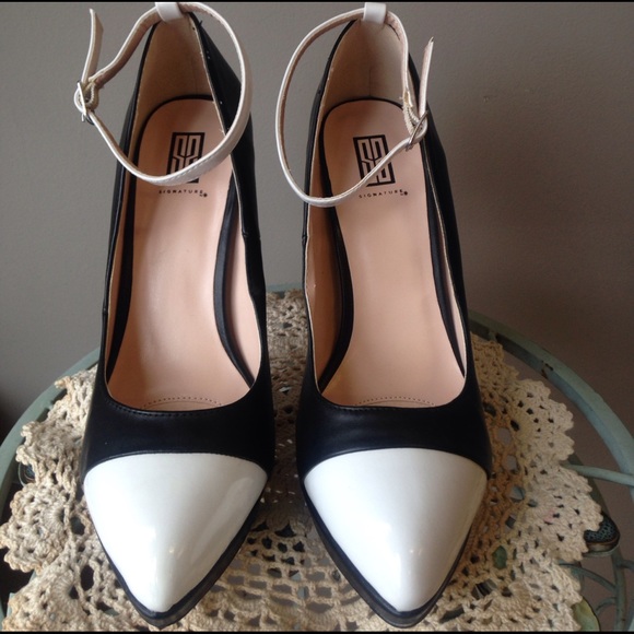 ss signature shoes